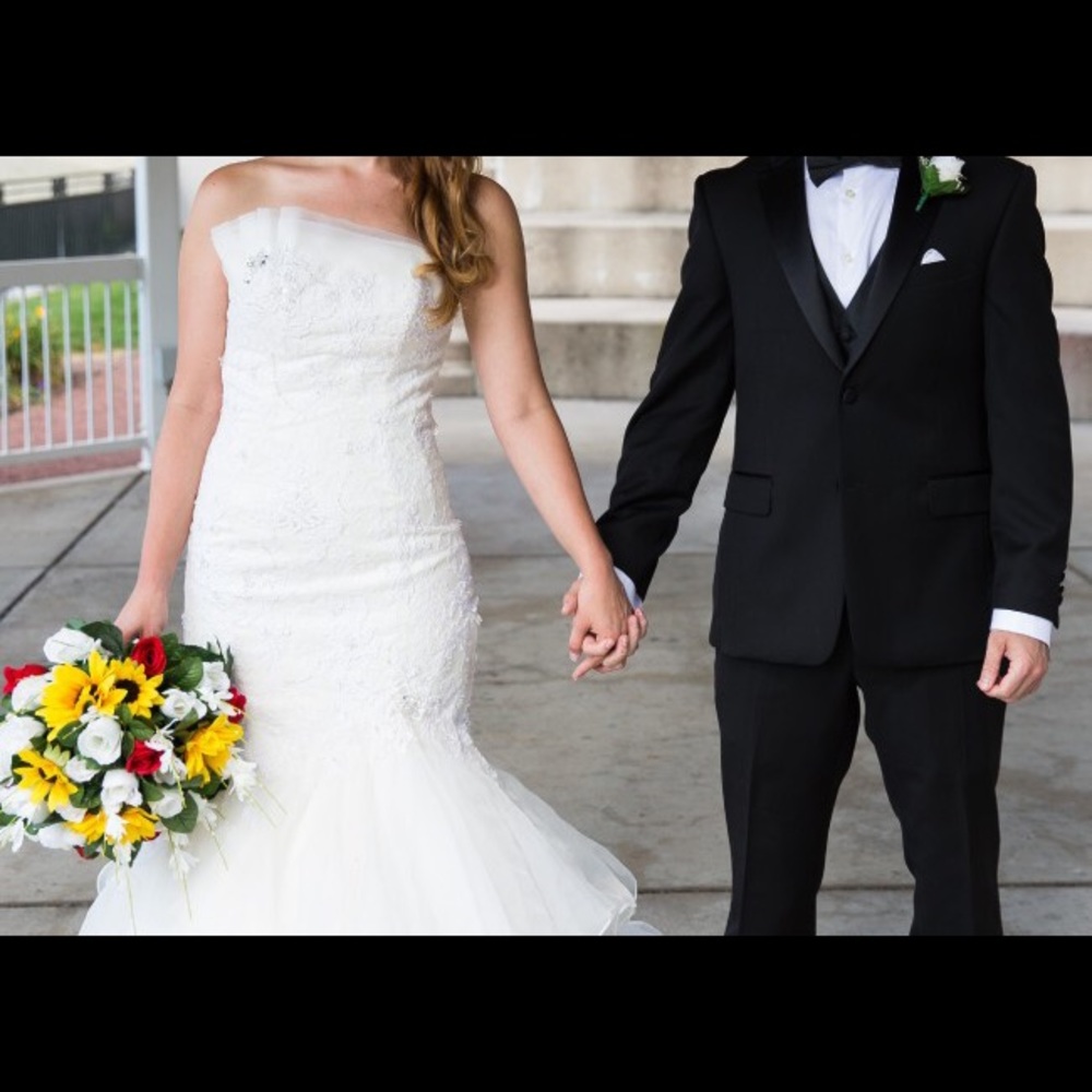 Sophia Tolli Wedding Gown - Picture 4 of 5